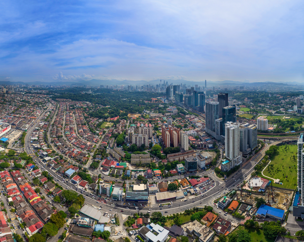 Vista aérea de Bangsar, em Kuala Lumpur, com o Bangsar Village