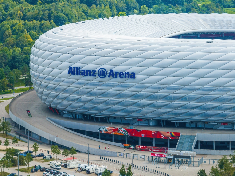 Vista aérea do estádio de futebol Allianz Arena em Munique