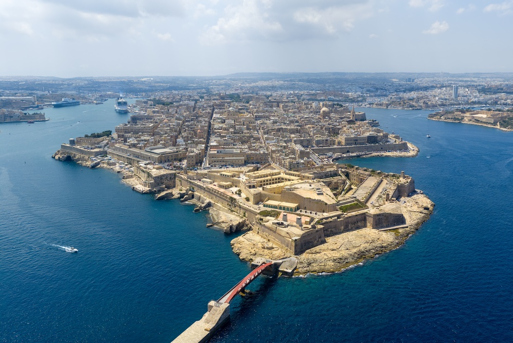 Vista aérea do Forte de Santo Elmo na ponta da península de Valletta