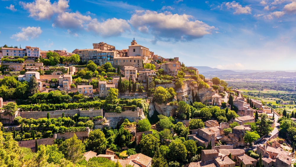 Vista da pequena cidade de Gordes, na Provença