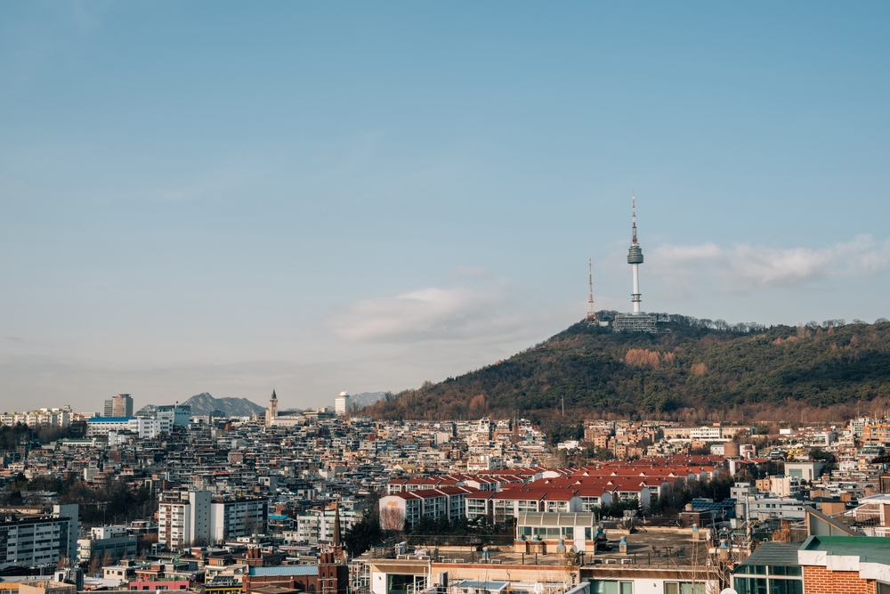 Vista de Itaewon com a N Seoul Tower ao fundo