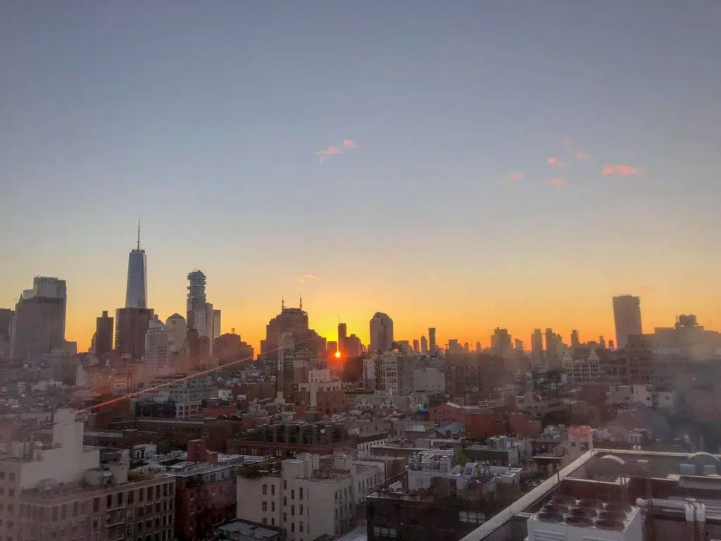 vista do quarto do Public Hotel em Nova York